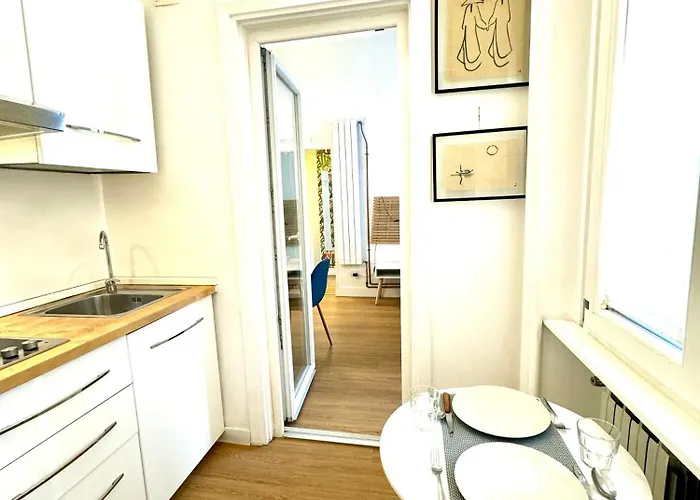 Studio Apartment